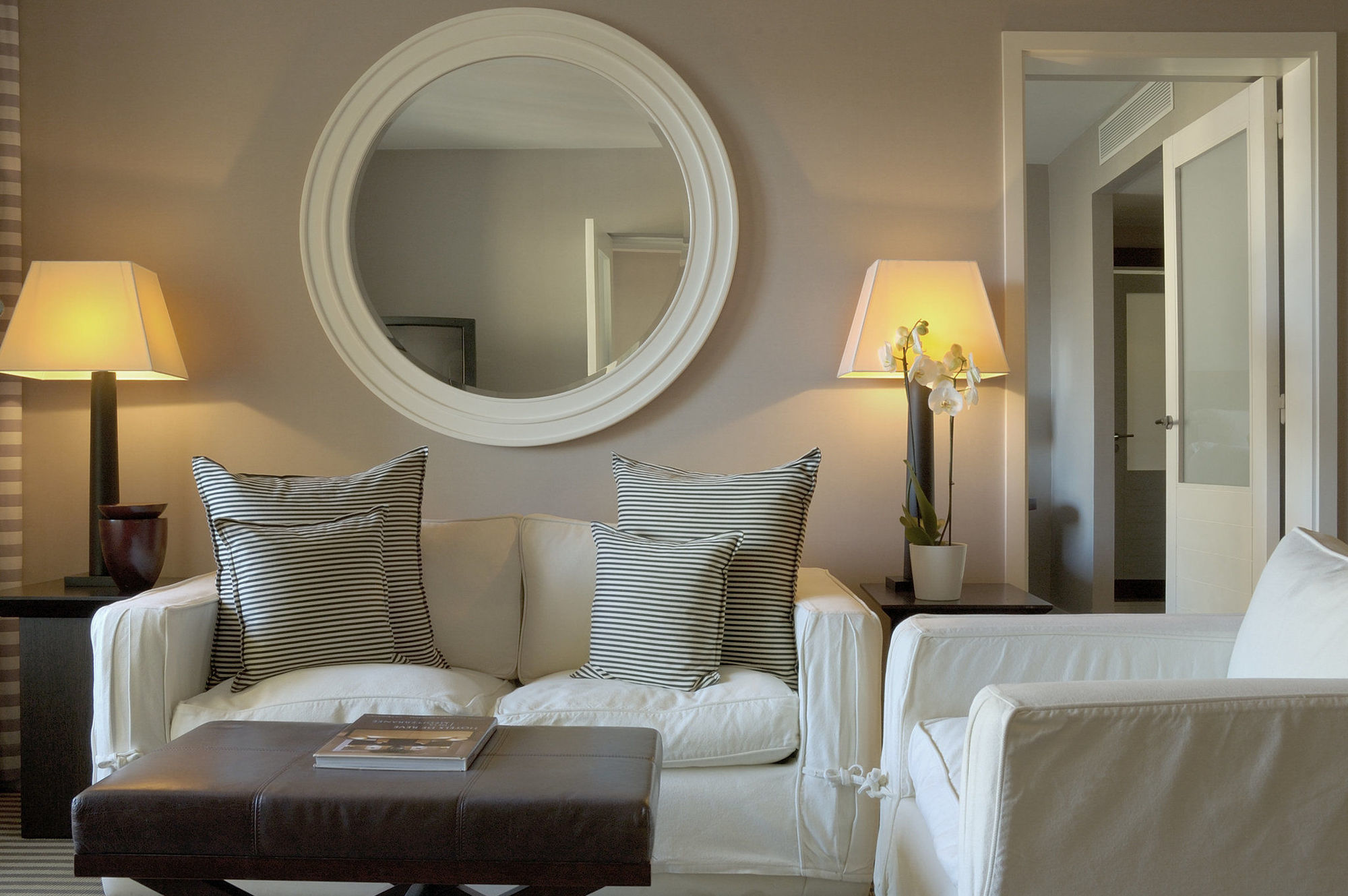 Columbus Hotel Monte-Carlo, Curio Collection By Hilton Bilik gambar